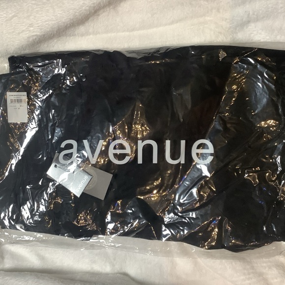 Avenue Supportive Stretch Elastic Waistband Bootleg Jean Black Average (JNO2.5) - Picture 4 of 5